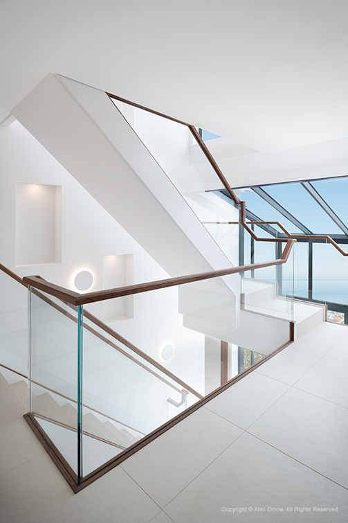 Glass atrium and staircase in Brighton residence WS Planning & Architecture